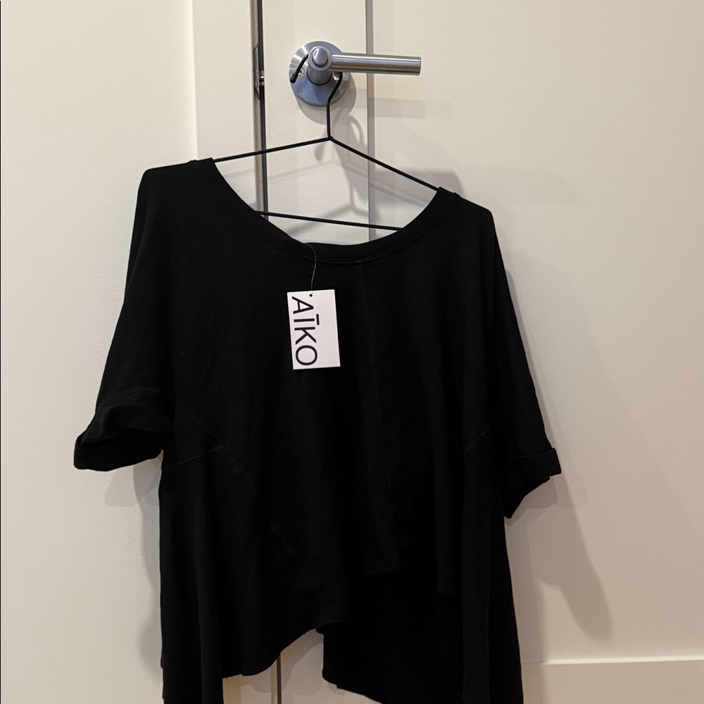 Aiko Women's Elegant Black Short Sleeve Top
